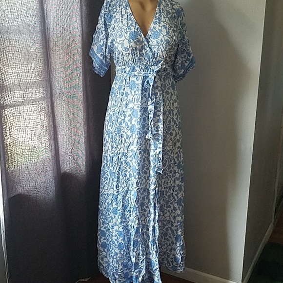 lulus white dress blue flowers